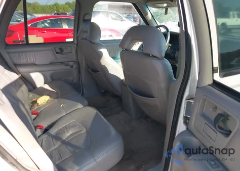 1996 Chevrolet Blazer from USA, damaged, VIN 1GNDT13W2T2203227